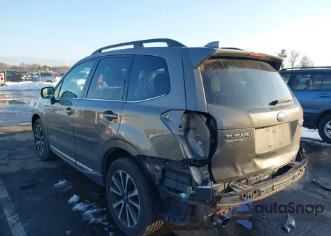 2017 Subaru Forester 2.0Xt Touring z USA, uszkodzony, nr VIN JF2SJGTC6HH409235